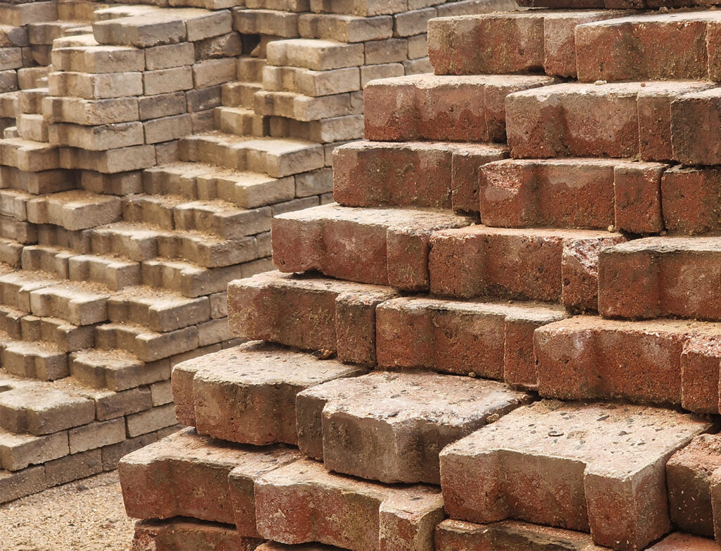 litotes_pavés réemployés